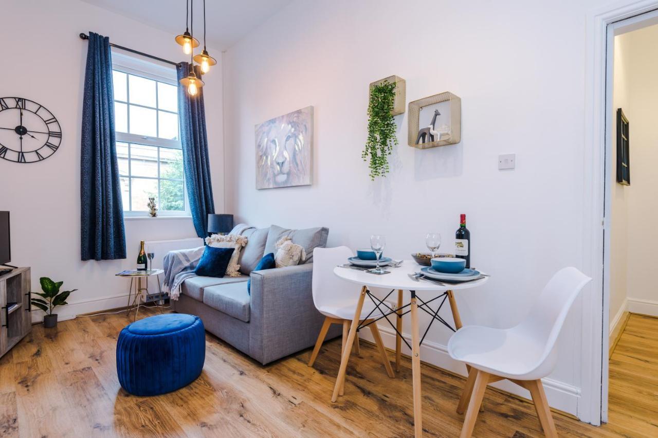 Bright 1-Bed Apartment In Chester By 53 Degrees Property, Ideal For Professionals & Couples, Great Location - Sleeps 4 Ngoại thất bức ảnh