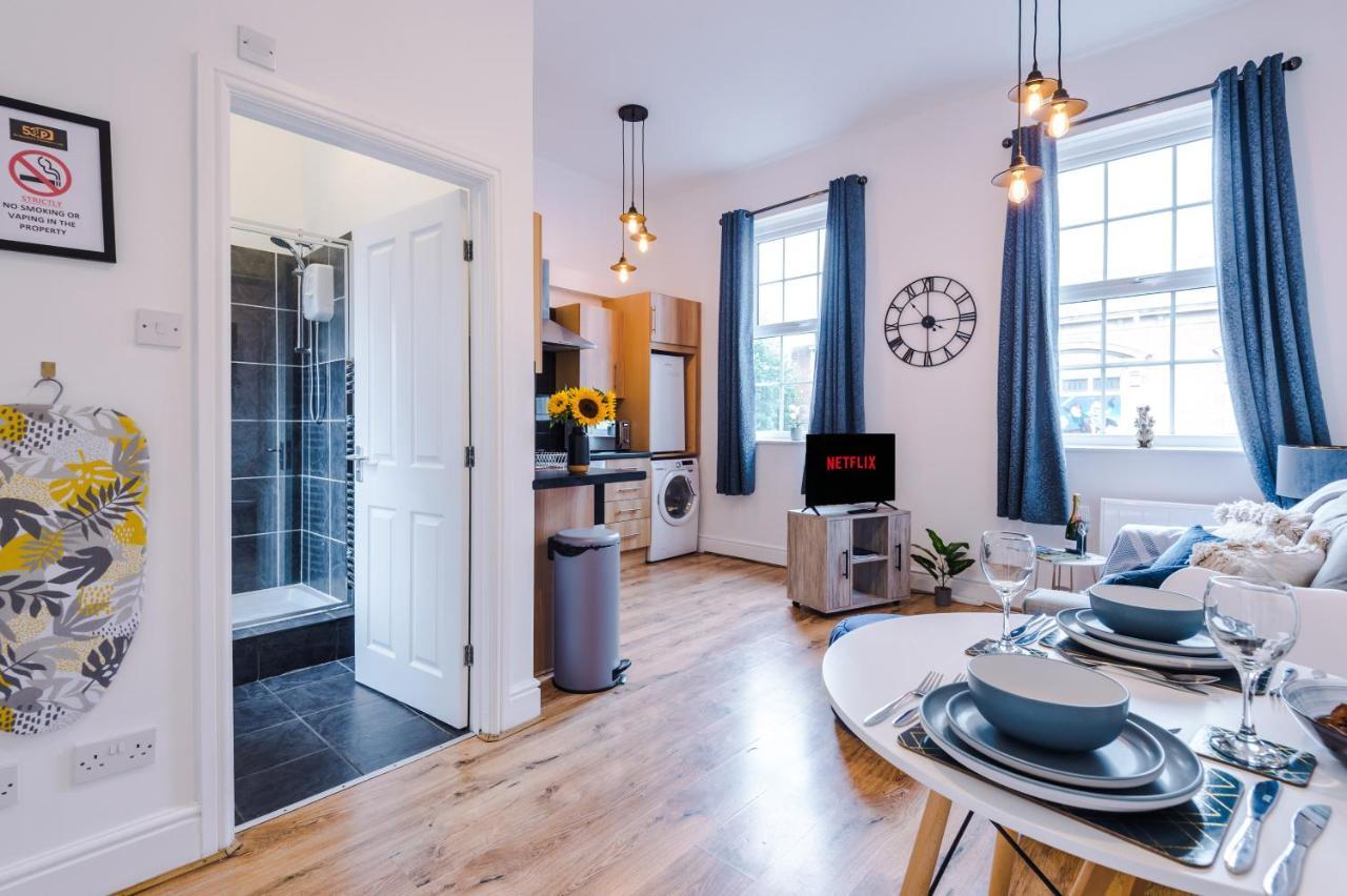 Bright 1-Bed Apartment In Chester By 53 Degrees Property, Ideal For Professionals & Couples, Great Location - Sleeps 4 Ngoại thất bức ảnh