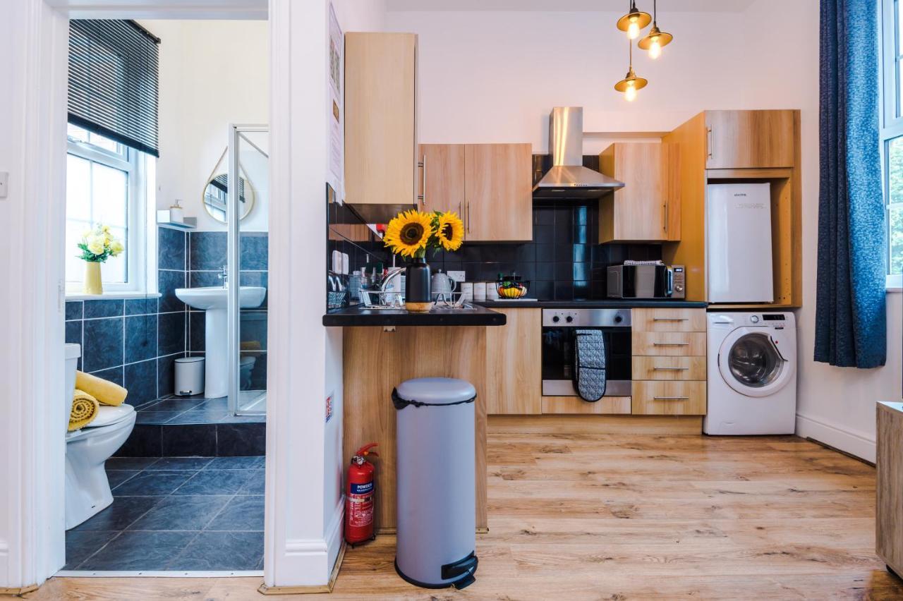 Bright 1-Bed Apartment In Chester By 53 Degrees Property, Ideal For Professionals & Couples, Great Location - Sleeps 4 Ngoại thất bức ảnh